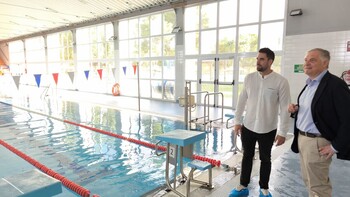 Cañizares supervisa las obras de la piscina cubierta