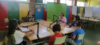 Alumnos del 'Maestro Juan Alcaide' entrevistan al alcalde