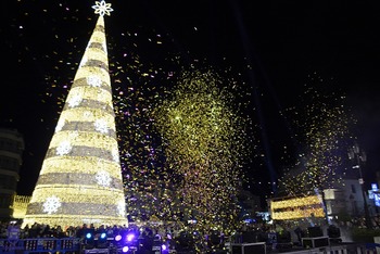 Encendida la iluminación navideña de Tomelloso