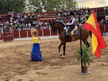 'El Bailar del Caballo' deleita a Malagón