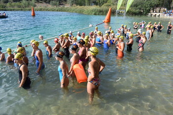 La Laguna del Rey acoge el Regional de Aguas Abiertas