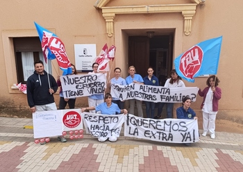 Trabajadoras de Mensajeros de la Paz piden el abono de la paga