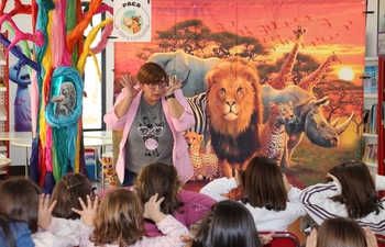 Los pequeños lectores conocen la obra de Lourdes Moncayo