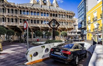 Vuelven a licitar el parking de la plaza por un error técnico