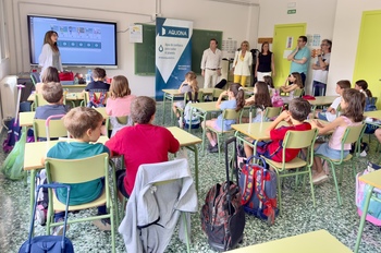 'Aquología' lleva el reto del uso responsable del agua al aula