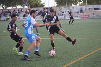 El Villarrubia se adjudica el derbi con un gol de Pliego