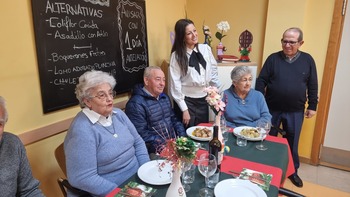 El comedor social para mayores en Valdepeñas evita la soledad