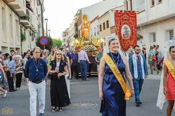 El barrio del Carmen sale en procesión con su Virgen