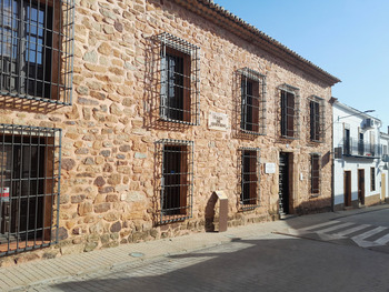 Torre de Juan Abad debate impacto de minería de tierras raras