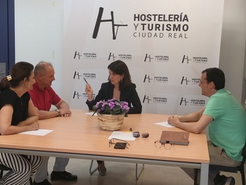 Diputación y hosteleros abordan líneas de colaboración