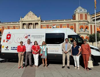 Donantes de Sangre de Ciudad Real estrenan nueva furgoneta