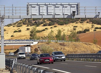 Dos radares de la A-4, entre los que más multan de España