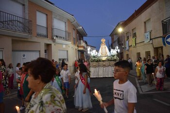 La Virgen de la Salud cierra las fiestas del Barrio de Oriente