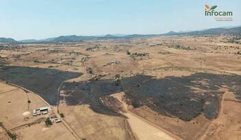 Extinguido un incendio que ha obligado a evacuar fincas