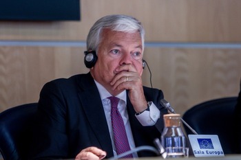 Interrogan al excomisario de la UE, Didier Reynders, por blanqueo