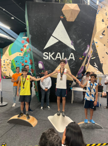 Marcos Medina, campeón escolar de escalada