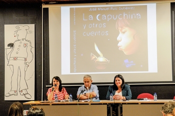Ruiz presenta en Tomelloso 'La capuchina y otros cuentos'