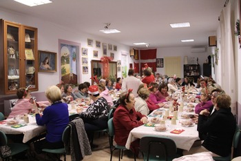 Merienda solidaria a favor de Cáritas en Alcázar