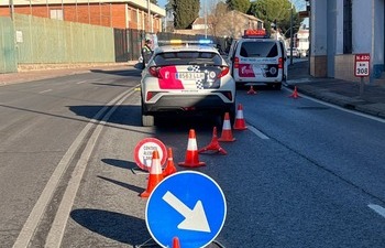 Se da a la fuga una conductora sin carné tras un accidente