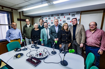 Noventa años de radio, noventa años de historias