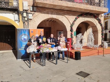 Carrión recoge peluches y juguetes para niños de la Dana