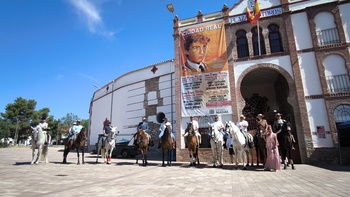 Ciudad Real cumple con la tradición ecuestre de su pasacalles