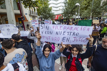 Estudiantes reclaman en Educación saber cómo será la PAU