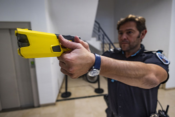 La Policía Local cumple un año con la taser