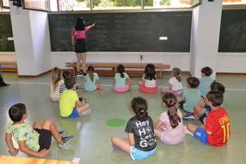La UCLM abre sus aulas educativas para más de 500 niños