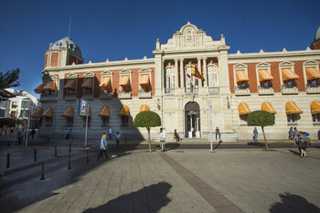 El 'video mapping' de la Diputación iluminará la provincia