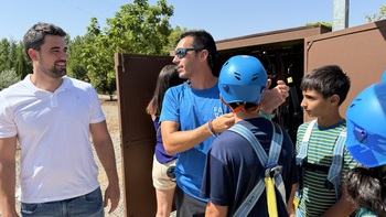 El concejal de Juventud visita Campamento Urbano de Infancia