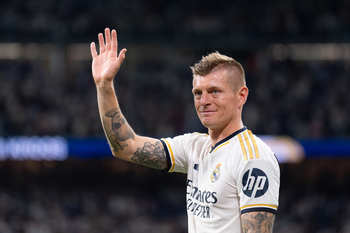 El Bernabéu homenajea a Kroos y mira a Wembley