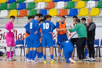 Los juveniles del Manzanares se presentan ante su afición