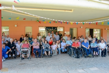 Navarro felicita la Feria a los usuarios de Elder