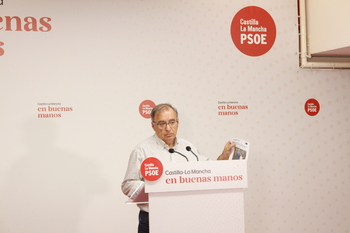 El PSOE exige el cese 