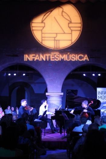 Trío Vibrart inaugura el Ciclo de Conciertos Infantes Música