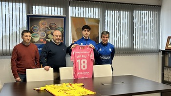 Javi Bule firma un contrato profesional por 4 temporadas