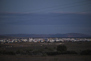 50 vehículos invadieron el lado aire del aeropuerto en la rave