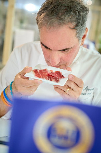 Un jamón ciudadrealeño arrasa en los Óscar de la gastronomía